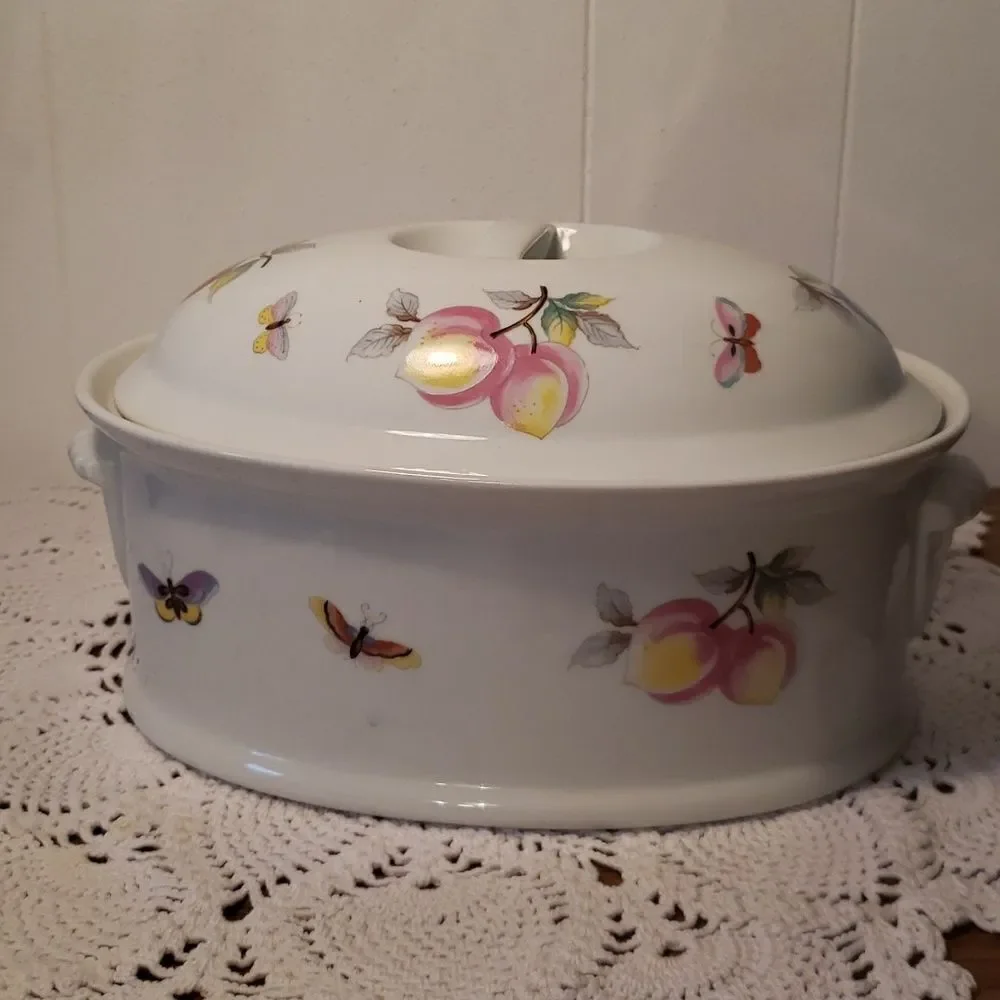 Lovely Vintage Ceramic Fruit Design Casserole Dish